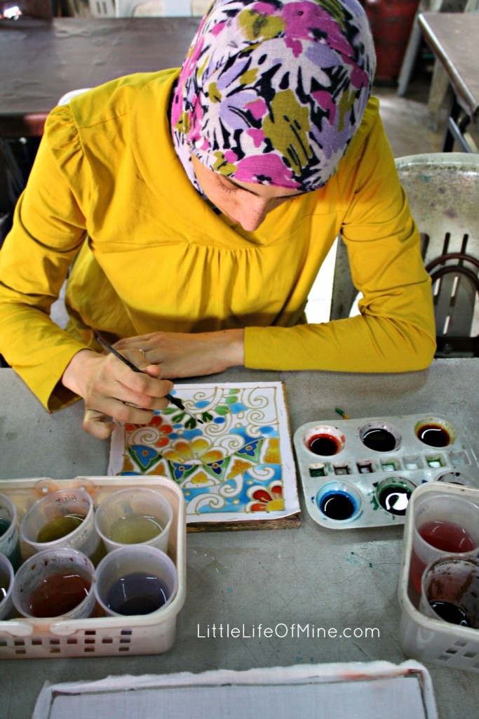 amnah batik painting