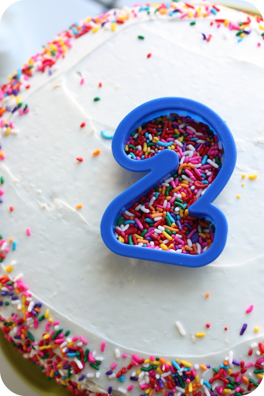 DIY Frozen Birthday Cake